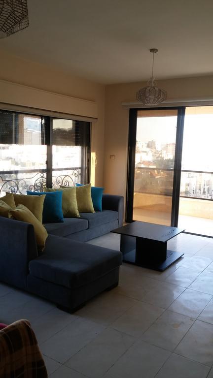 Cozy Dair Ghbar Apartment Amman Buitenkant foto