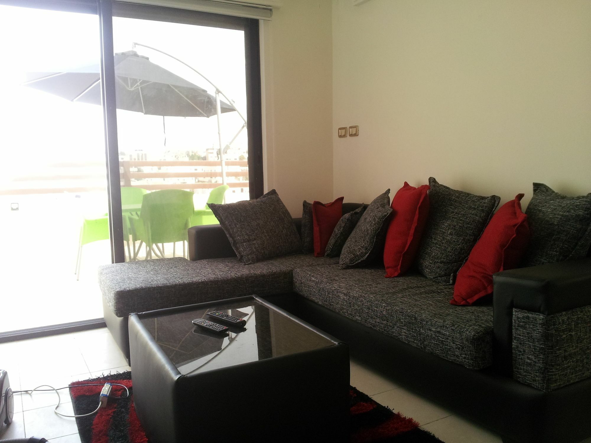 Cozy Dair Ghbar Apartment Amman Buitenkant foto